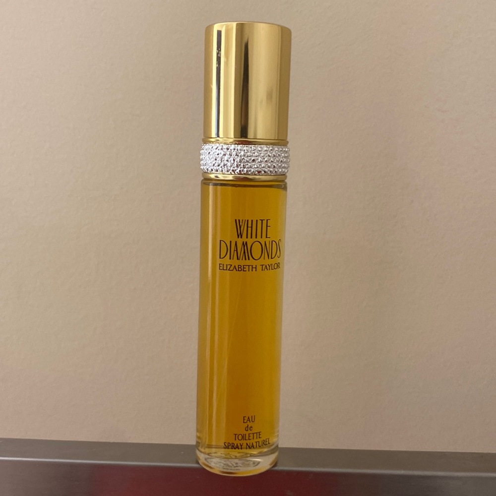 Liz Taylor collection ( including perfume, luxury bath bubbles, body radiance